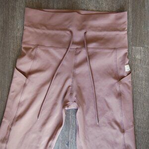 Vuori Daily Legging – Terracotta – Women’s Small